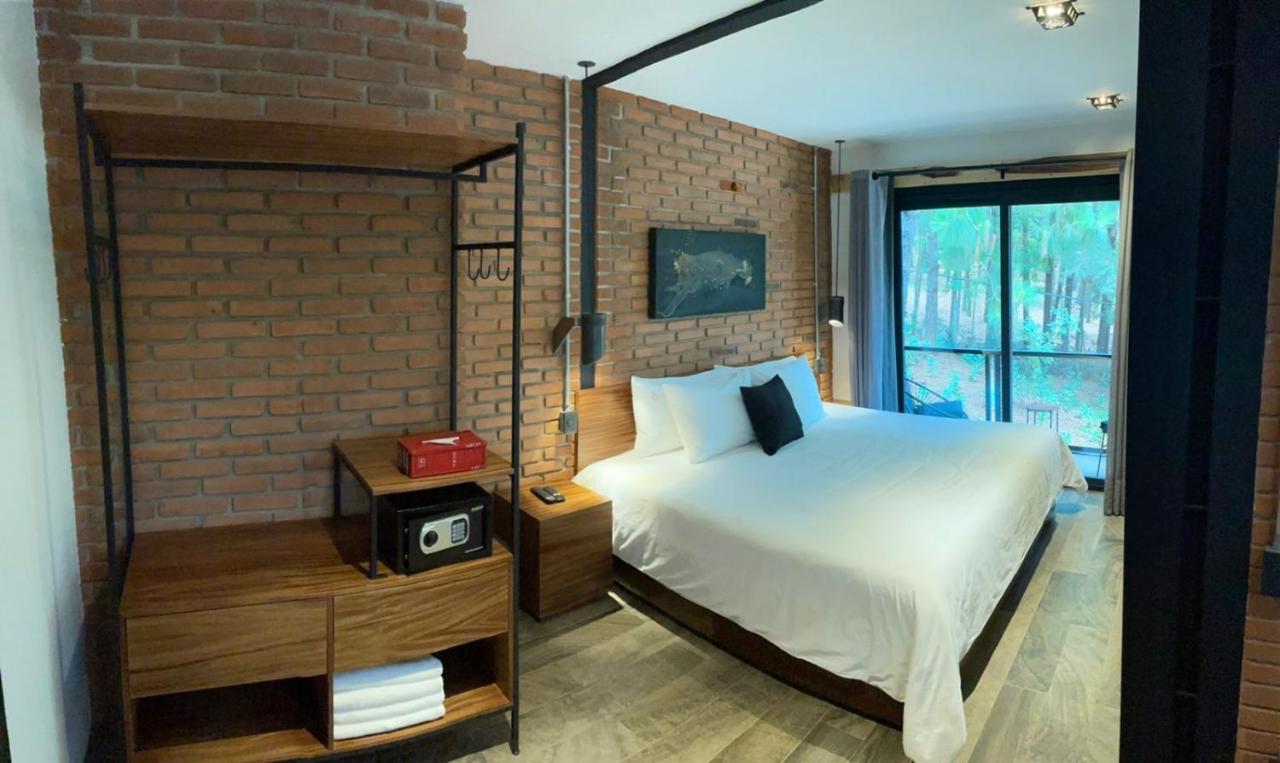Hotel Oxu Solo Adultos 巴耶德布拉沃 外观 照片